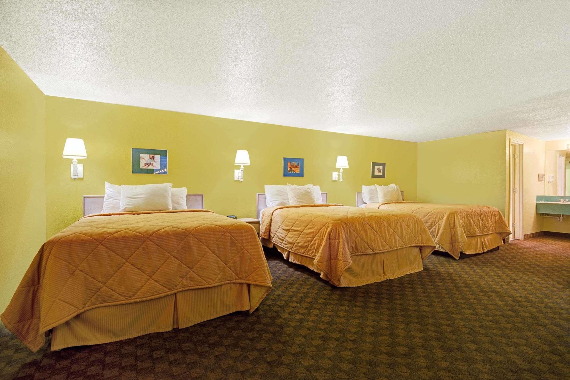 White Rock Inn San Marcos Eksteriør billede
